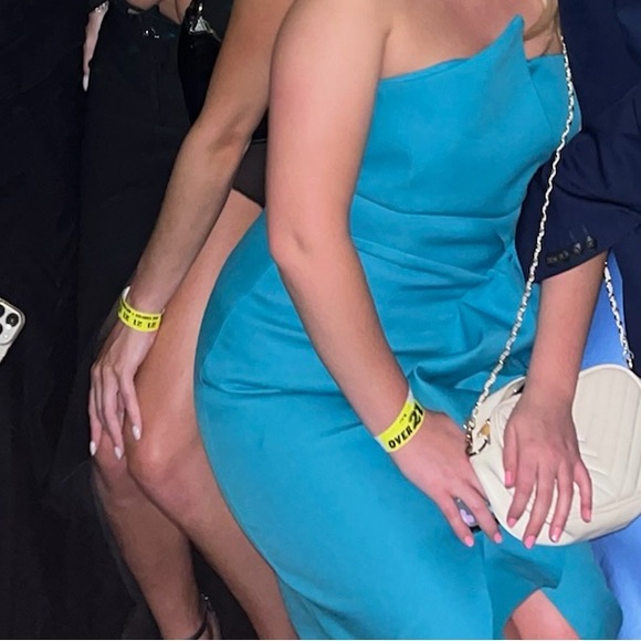 ELLIATT Reception Dress in Turquoise - Picture 9 of 9